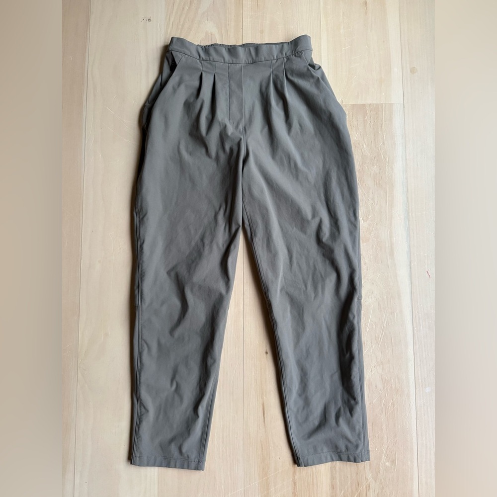 Lululemon Essential High Rise Trouser
